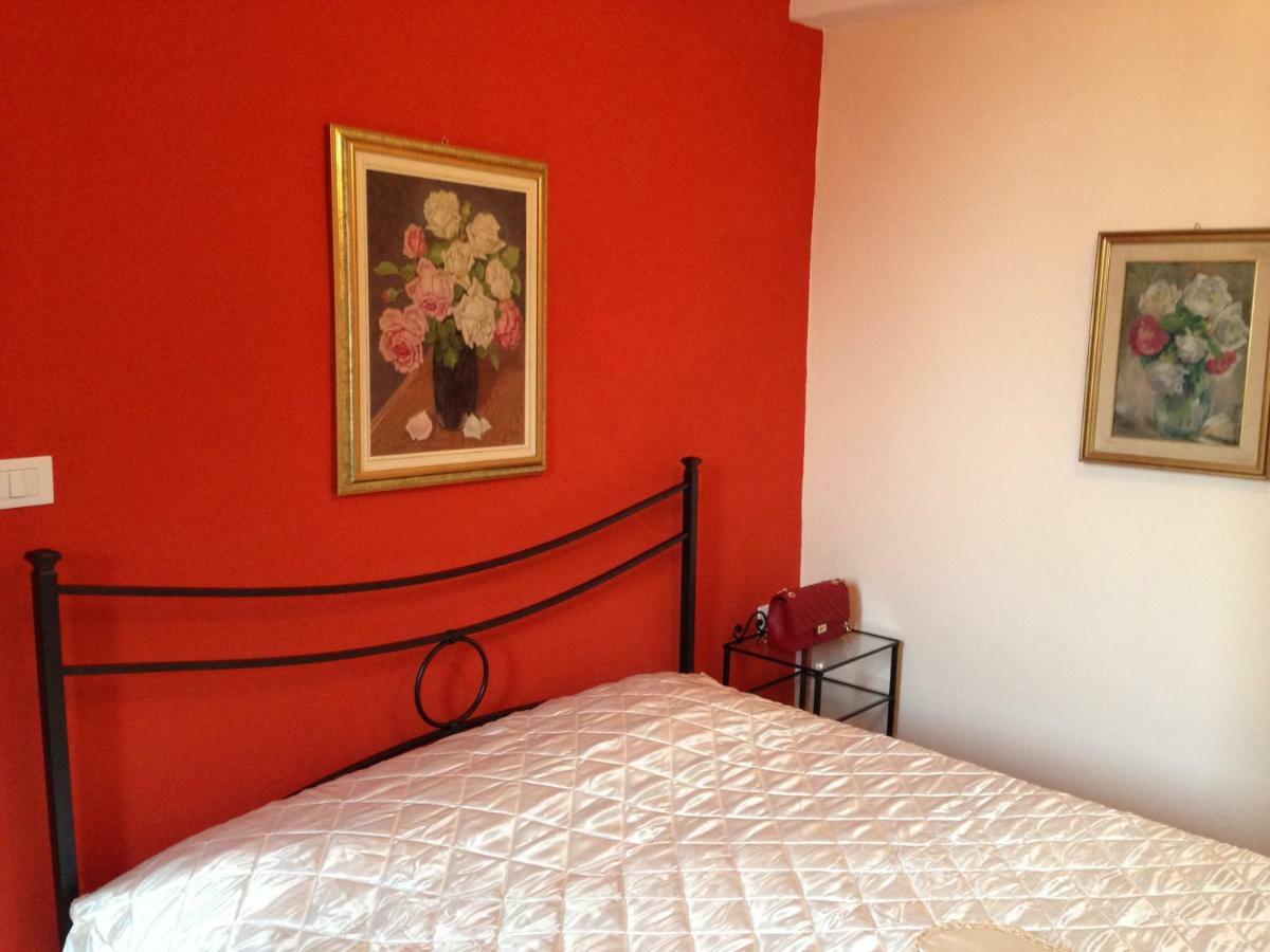 Apartmán Mansarda In Borgo Dora Turín Exteriér fotografie